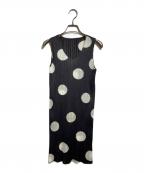 PLEATS PLEASEプリーツプリーズ）の古着「ノースリーブプリーツドットワンピース/Sleeveless Pleated Polka-Dot Dress」｜ブラック