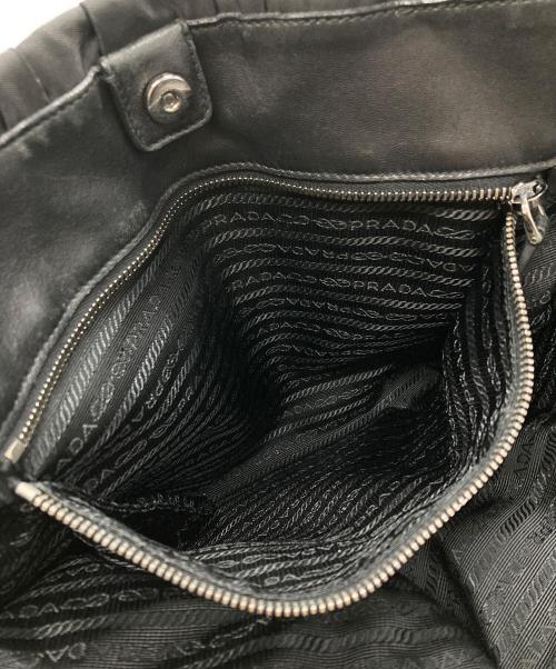 PRADA（プラダ）PRADA (プラダ) ギャザーナイロンハンドバッグ/Gathered Nylon Handbag ブラックの古着・服飾アイテム
