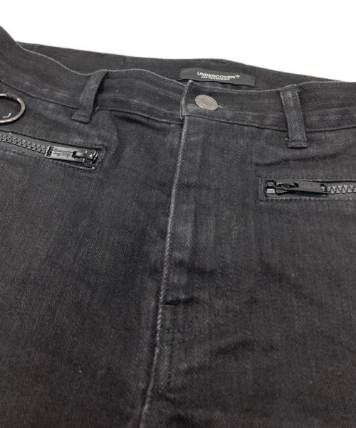 UNDERCOVER（アンダーカバー）UNDERCOVER (アンダーカバー) ストレッチカツラギ ニーピラスタッズ スリムパンツ ブラック サイズ:2の古着・服飾アイテム