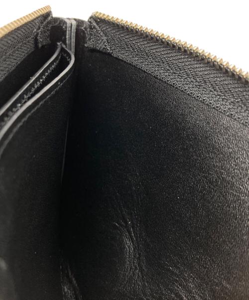 BlackEyePatch（ブラックアイパッチ）BlackEyePatch (ブラックアイパッチ) コンパクトウォレット/Compact Wallet/3 LETTER OE EMBOSSED LEATHER WALLET BLACK ブラックの古着・服飾アイテム