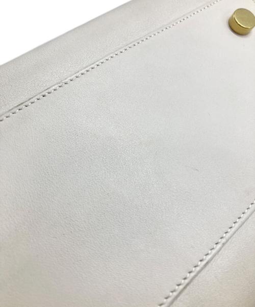 Saint Laurent Paris（サンローランパリ）Saint Laurent Paris (サンローランパリ) ベイビー カバス モノグラム 2WAYバッグ ホワイトの古着・服飾アイテム