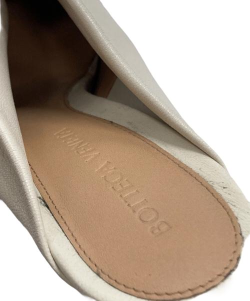 BOTTEGA VENETA（ボッテガベネタ）BOTTEGA VENETA (ボッテガベネタ) ラウンドトゥミュール/Round-toe mules ベージュ サイズ:36の古着・服飾アイテム