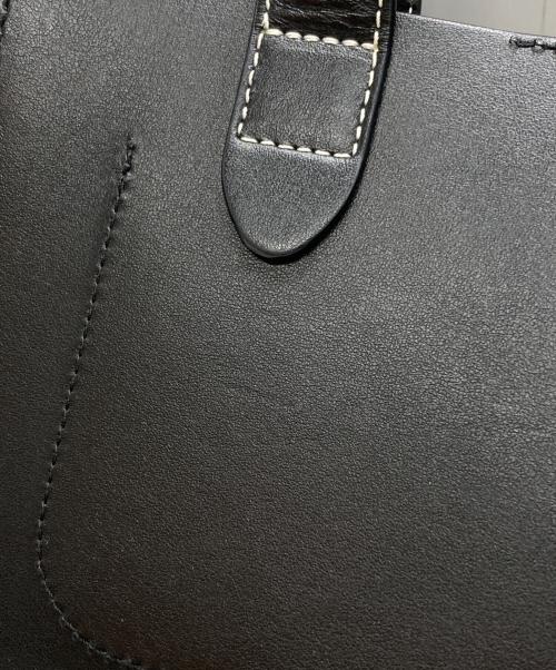 J.W.ANDERSON（ジェイダブリューアンダーソン）J.W.ANDERSON (ジェイダブリューアンダーソン) MINI CHAIN TOTE BAG/ミニチェーントートバッグ ブラックの古着・服飾アイテム