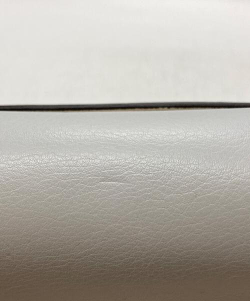 J&M DAVIDSON（ジェイ＆エム デヴィッドソン）J&M DAVIDSON (ジェイ＆エム デヴィッドソン) スタッズショルダーバッグ グレーの古着・服飾アイテム