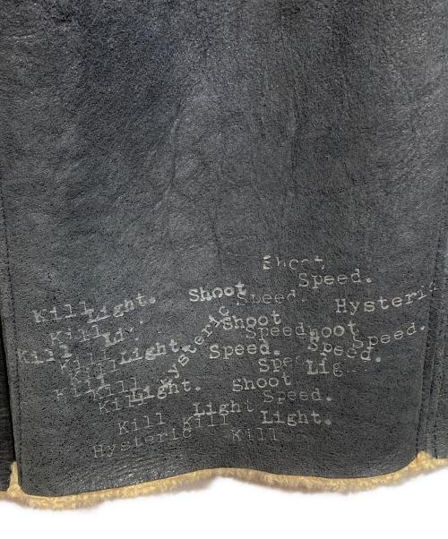 Hysteric Glamour（ヒステリックグラマー）Hysteric Glamour (ヒステリックグラマー) メッセージプリントムートンジャケット/Message-print shearling jacket グレー サイズ:Freeの古着・服飾アイテム