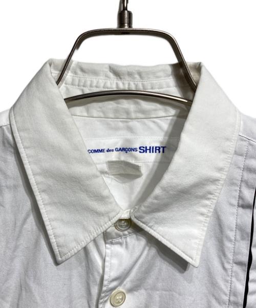 COMME des GARCONS SHIRT（コムデギャルソンシャツ）COMME des GARCONS SHIRT (コムデギャルソンシャツ) カッティングデザインインシャツ ホワイト サイズ:ＸＳの古着・服飾アイテム
