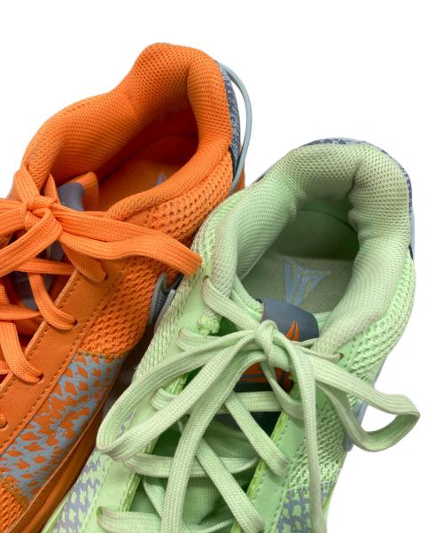 NIKE（ナイキ）NIKE (ナイキ) スニーカー グリーン×オレンジ サイズ:27cmの古着・服飾アイテム
