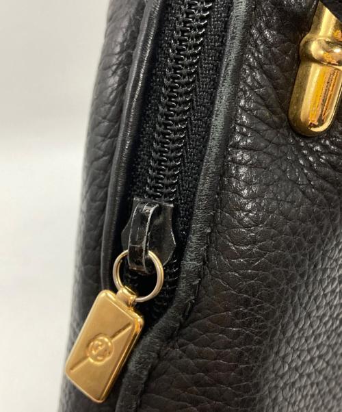 GUCCI（グッチ）GUCCI (グッチ) ロゴレザーショルダーバッグの古着・服飾アイテム