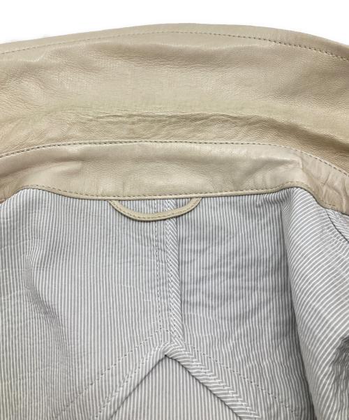 GIORGIO ARMANI（ジョルジオアルマーニ）GIORGIO ARMANI (ジョルジオアルマーニ) ラムスキンジャケット アイボリー サイズ:54の古着・服飾アイテム