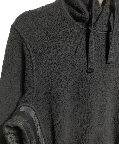 STONE ISLAND（ストーンアイランド）STONE ISLAND (ストーンアイランド) フリースパーカー/Fleece hoodie ブラック サイズ:不明の古着・服飾アイテム