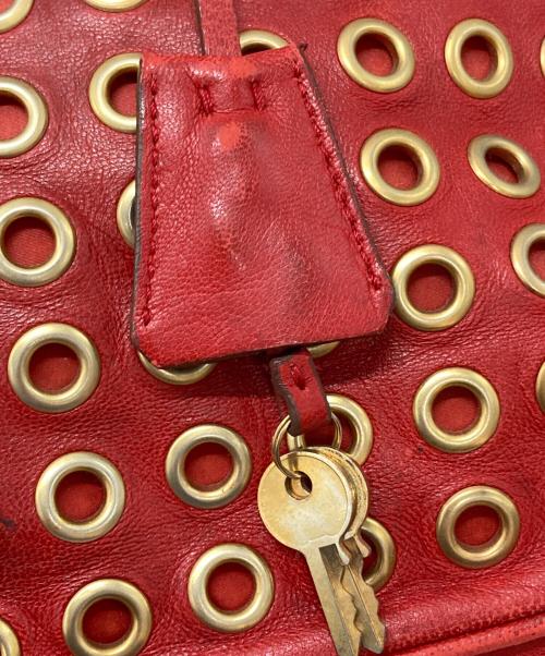 PRADA（プラダ）PRADA (プラダ) アイレットスタッズワンショルダーバッグ/Eyelet-stud one-shoulder bag レッドの古着・服飾アイテム