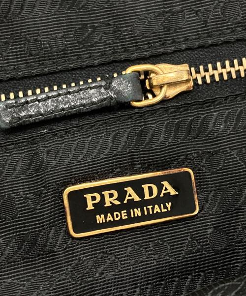 PRADA（プラダ）PRADA (プラダ) アイレットスタッズワンショルダーバッグ/Eyelet-stud one-shoulder bag レッドの古着・服飾アイテム