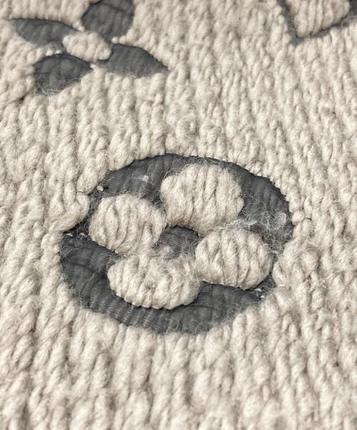 LOUIS VUITTON（ルイ ヴィトン）LOUIS VUITTON (ルイ ヴィトン) エシャルプ・ロゴマニア/Echarpe Logomania グレージュの古着・服飾アイテム