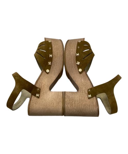 CHANEL（シャネル）CHANEL (シャネル) スタッズウェッジソールサンダル/Studded Wedge-Sole Sandals ブラウン サイズ:38の古着・服飾アイテム