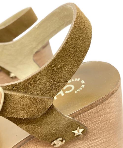 CHANEL（シャネル）CHANEL (シャネル) スタッズウェッジソールサンダル/Studded Wedge-Sole Sandals ブラウン サイズ:38の古着・服飾アイテム