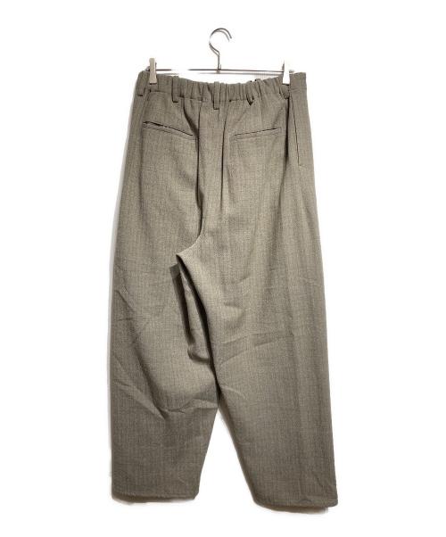 nonnotte（ノノット）nonnotte Loose Weaving Herringbone Draping Crotch Box Pleats Trousers/ルーズ織りヘリンボーン・ドレーピング・クロッチ・ボックスプリーツ・トラウザーズ カーキ サイズ:5の古着・服飾アイテム