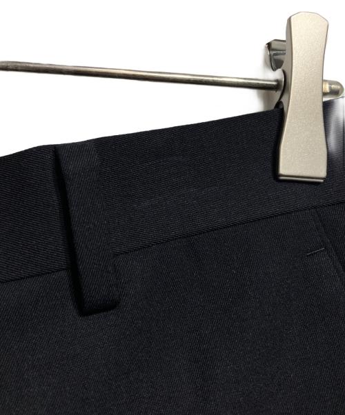 AURALEE（オーラリー）AURALEE (オーラリー) Light Wool Max Gabardine Slacks/ライトウール・マックス・ギャバジン・スラックス ブラック サイズ:3の古着・服飾アイテム