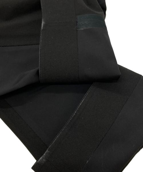 WHITE MOUNTAINEERING（ホワイトマウンテ二アニング）WHITE MOUNTAINEERING (ホワイトマウンテ二アニング) THE TOKYO (ザトーキョー) 別注 STRETCHED HYBRID JKT/ストレッチドハイブリッドジャケット ブラック サイズ:1の古着・服飾アイテム