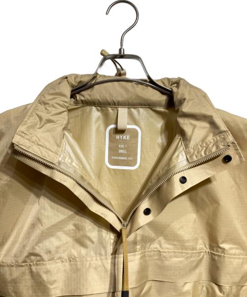 HYKE（ハイク）HYKE (ハイク) ナイロンマウンテンパーカー/Nylon Mountain Parka ベージュ サイズ:1の古着・服飾アイテム
