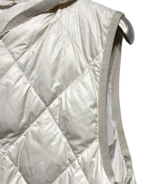 MaxMara THE CUBE（マックスマーラ ザ キューブ）MaxMara THE CUBE (マックスマーラ ザ キューブ) ロングキルティングベスト ホワイト サイズ:40の古着・服飾アイテム