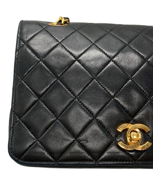 CHANEL（シャネル）CHANEL (シャネル) ラムスキン フルプラップ ターンロック ダブルチェーンショルダーバッグ ブラックの古着・服飾アイテム