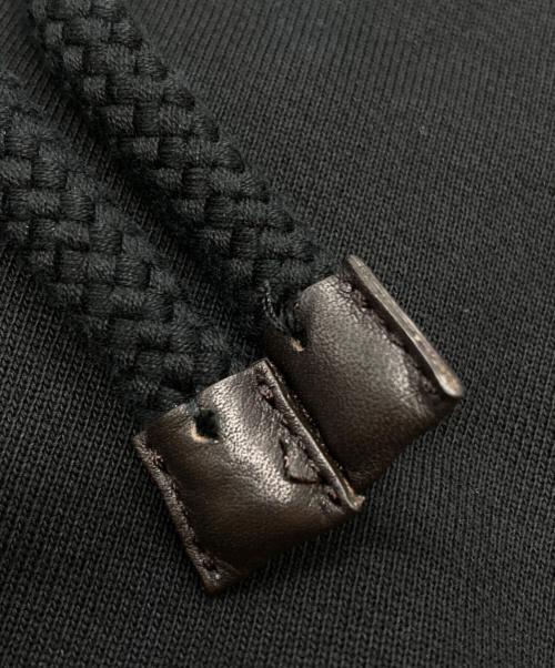LOEWE（ロエベ）LOEWE (ロエベ) アナグラムレザーパッチパーカー/Anagram Leather Patch Hoodie ブラック サイズ:Lの古着・服飾アイテム
