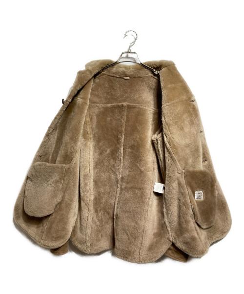 EMMETI（エンメティ）EMMETI (エンメティ) シアリングムートン4Bジャケット/Shearling Mouton 4-Button Jacket ベージュ サイズ:50の古着・服飾アイテム