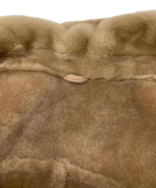 EMMETI（エンメティ）EMMETI (エンメティ) シアリングムートン4Bジャケット/Shearling Mouton 4-Button Jacket ベージュ サイズ:50の古着・服飾アイテム