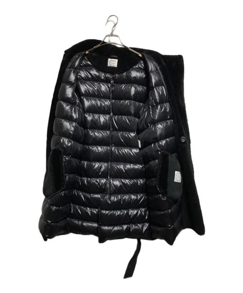 EMMETI（エンメティ）EMMETI (エンメティ) ムートン切替ダウンコート/Down coat with mouton panels ブラック サイズ:48の古着・服飾アイテム