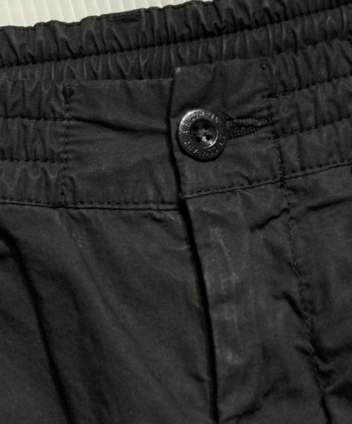 C.P COMPANY（シーピーカンパニー）C.P COMPANY (シーピーカンパニー) MICRO-REPS BOXY CARGO LENS PANT/マイクロレップス ボクシー カーゴ レンズパンツ ブラック サイズ:不明の古着・服飾アイテム