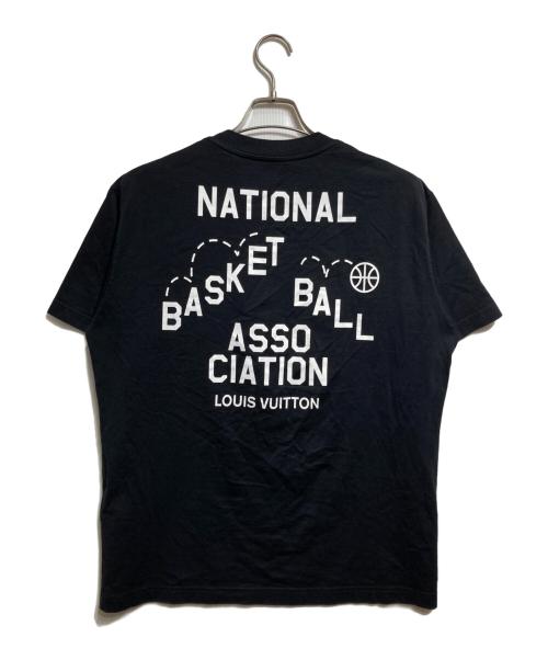 LOUIS VUITTON（ルイ ヴィトン）LOUIS VUITTON (ルイ ヴィトン) NBAコラボロゴTシャツ/NBA Collaboration Logo T-Shirt ブラック サイズ:Mの古着・服飾アイテム