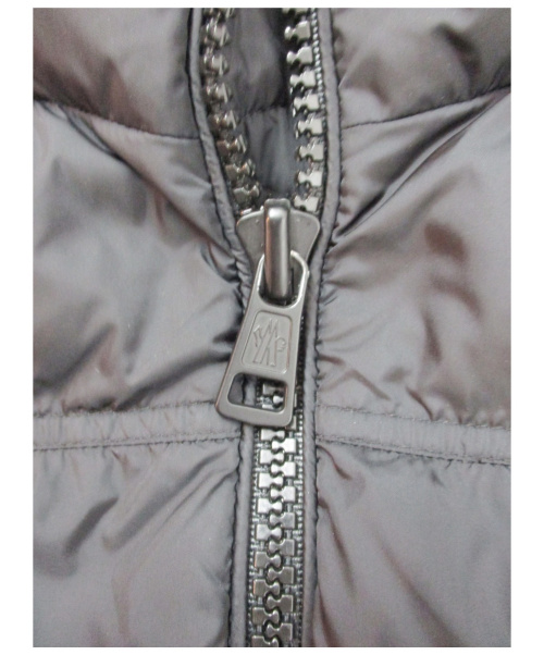 MONCLER（モンクレール）MONCLER (モンクレール) CHARENTEダウンジャケット ブラック サイズ:1の古着・服飾アイテム