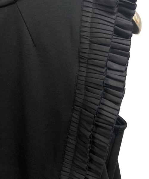 MARILYN MOON（マリリンムーン）MARILYN MOON (マリリンムーン) フリルニットワンピース ブラック サイズ:不明の古着・服飾アイテム