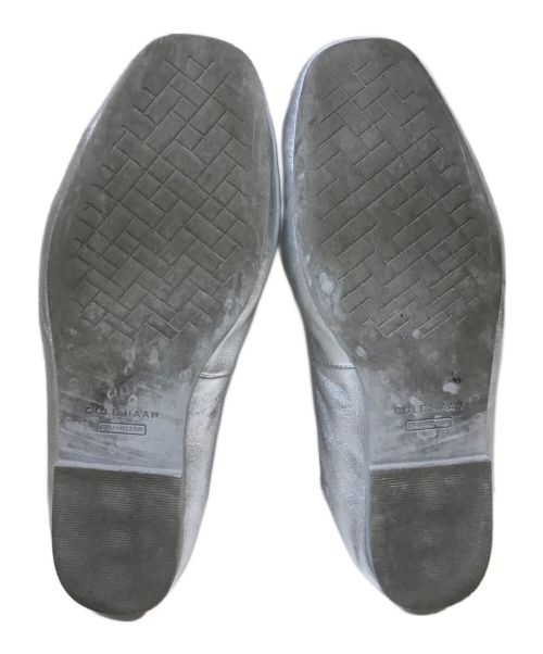 COLE HAAN（コールハーン）COLE HAAN (コールハーン) ヨーク ソフト バレエ シルバー サイズ:5Bの古着・服飾アイテム