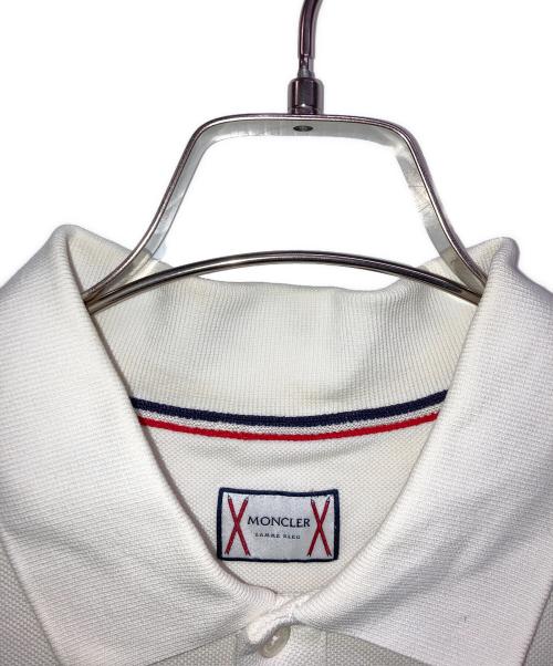 MONCLER GAMME BLEU（モンクレール ガム ブルー）MONCLER GAMME BLEU (モンクレール ガム ブルー) ポロシャツ ホワイト サイズ:Mの古着・服飾アイテム