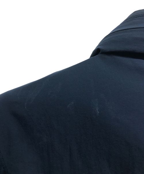 ARC'TERYX（アークテリクス）ARC'TERYX (アークテリクス) パッカブルナイロンジャケット ネイビー サイズ:MEN'S Sの古着・服飾アイテム