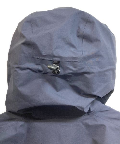 ARC'TERYX（アークテリクス）ARC'TERYX (アークテリクス) BETA JACKET ネイビー サイズ:Mの古着・服飾アイテム