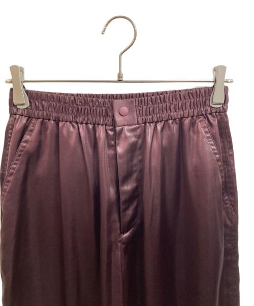 BEAUTY&YOUTH（ビューティーアンドユース）BEAUTY&YOUTH (ビューティーアンドユース) カレンダー イージーパンツ レッド サイズ:Mの古着・服飾アイテム