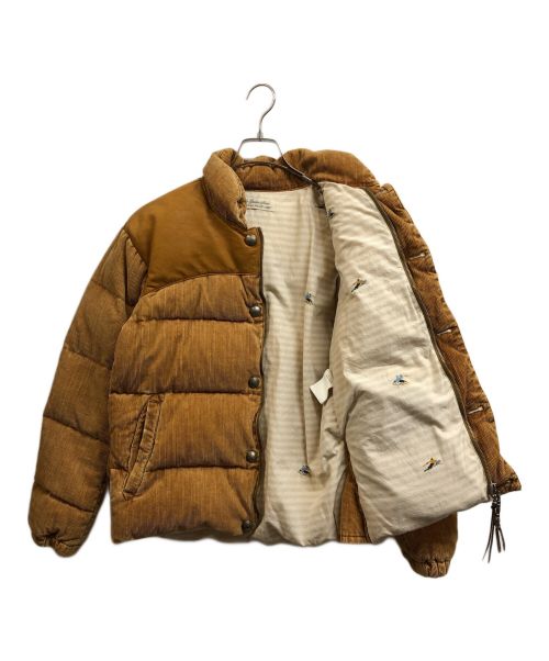 REMI RELIEF（レミレリーフ）REMI RELIEF (レミレリーフ) BEAMS PLUS (ビームスプラス) 別注ダウンジャケット ベージュ サイズ:Mの古着・服飾アイテム