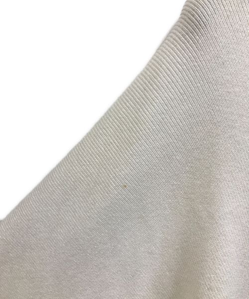 LE PHIL（ル フィル）LE PHIL (ル フィル) ヴィスストレッチニットポンチョ ホワイト サイズ:FREEの古着・服飾アイテム