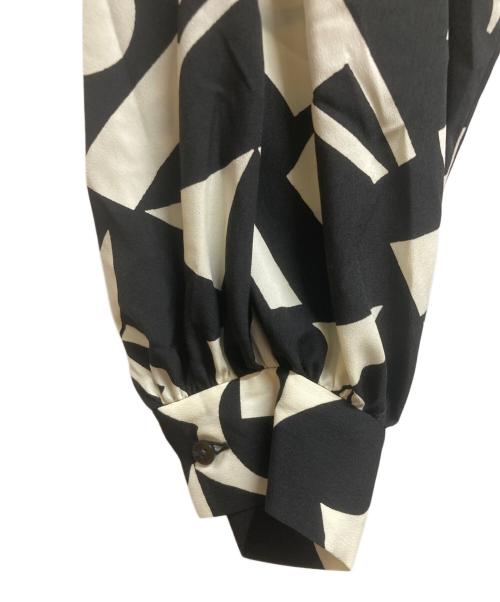 FENNEL（フェンネル）FENNEL (フェンネル) 総柄ワンピース ブラック サイズ:9号 未使用品の古着・服飾アイテム