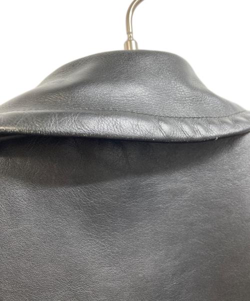 COMME des GARCONS JUNYA WATANABE MAN（コム デ ギャルソン ジュンヤ ワタナベ マン）COMME des GARCONS JUNYA WATANABE MAN (コム デ ギャルソン ジュンヤ ワタナベ マン) VANSON (バンソン) レザーPコート ブラック サイズ:XSの古着・服飾アイテム