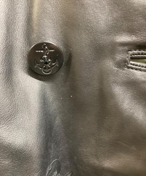 COMME des GARCONS JUNYA WATANABE MAN（コム デ ギャルソン ジュンヤ ワタナベ マン）COMME des GARCONS JUNYA WATANABE MAN (コム デ ギャルソン ジュンヤ ワタナベ マン) VANSON (バンソン) レザーPコート ブラック サイズ:XSの古着・服飾アイテム