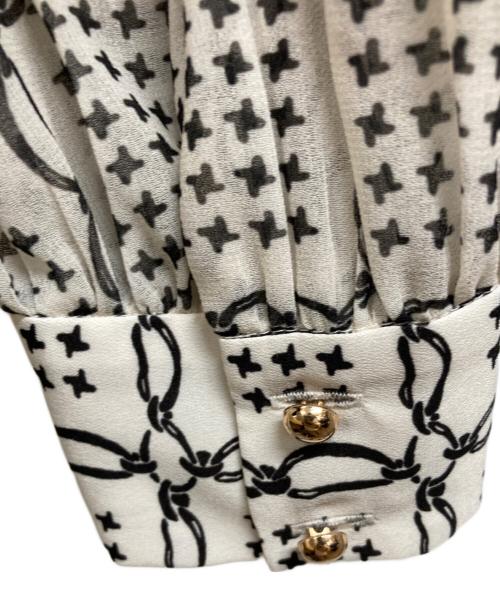 Diagram GRACE CONTINENTAL（ダイアグラム グレースコンチネンタル）Diagram GRACE CONTINENTAL (ダイアグラム グレースコンチネンタル) チェーンチェックプリントワンピース ホワイト サイズ:36の古着・服飾アイテム