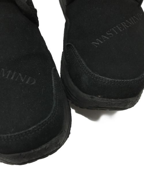 UGG（アグ）UGG (アグ) Mastermind JAPAN (マスターマインド ジャパン) ニューメル チャッカブーツ ブラック サイズ:US8の古着・服飾アイテム