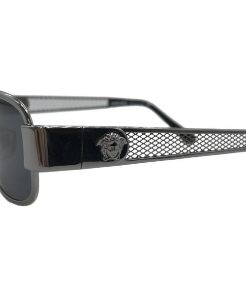 VERSACE（ヴェルサーチェ）VERSACE (ヴェルサーチ) サングラス ブラックの古着・服飾アイテム