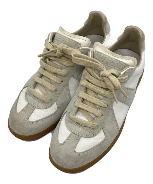 Maison Margiela（メゾンマルジェラ）Maison Margiela (メゾンマルジェラ) REPLICA ジャーマントレーナー ホワイト サイズ:351/2の古着・服飾アイテム