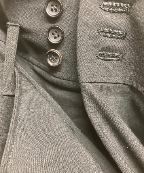 JUNYA WATANABE COMME des GARCONS（ジュンヤワタナベ コムデギャルソン）JUNYA WATANABE COMME des GARCONS ((ジュンヤワタナベ コムデギャルソン) ベルテッドラップハーフパンツ ブラック サイズ:Sの古着・服飾アイテム