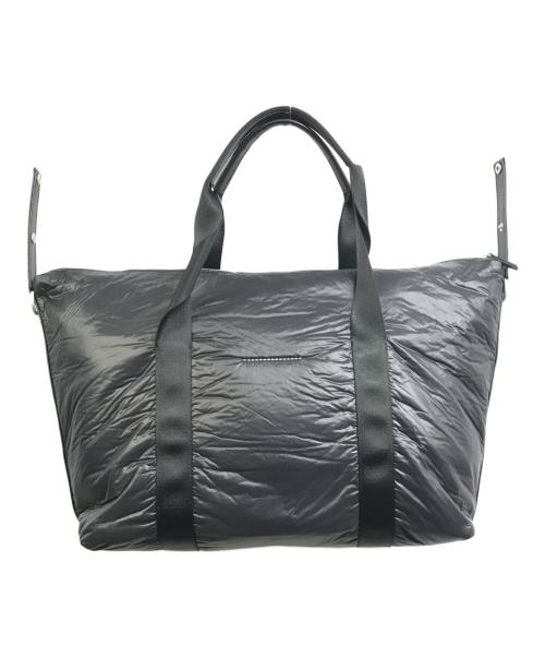 MM6 Maison Margiela（エムエムシックスメゾンマルジェラ）MM6 Maison Margiela (エムエムシックス メゾンマルジェラ) クランチドナイロン ウィークエンドバッグ ブラックの古着・服飾アイテム