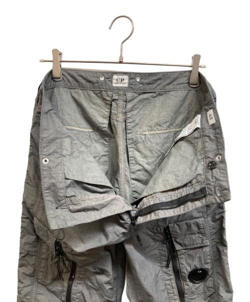C.P COMPANY（シーピーカンパニー）C.P COMPANY (シーピーカンパニー) ナイロンジップパンツ グレー サイズ:48の古着・服飾アイテム